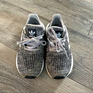 Adidas Swift Run Sneakers